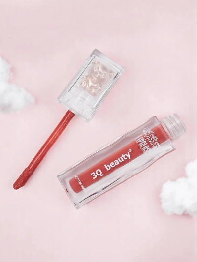 Помада оттенка Розовый Нуга