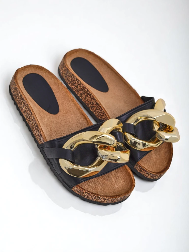 Royalfashion Черные женские шлепанцы с украшением Sofig