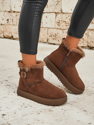 Royalfashion Women's Winter Crest Short Snow Boots