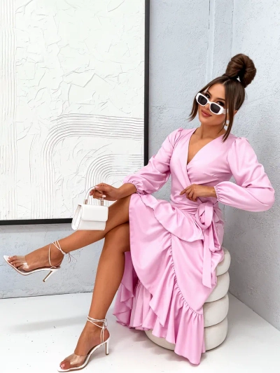 Royalfashion Kinnitatud naiste midi kleit volangidega