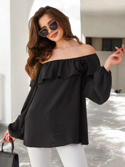 Royalfashion Naistele mõlemalt õlavarrelt avatud blousee pitsiga ja lilledega