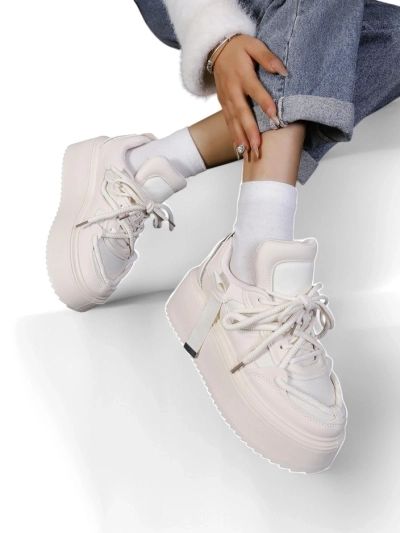 Royalfashion Sports sneakers for women on a platform Aeroll