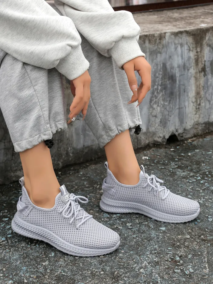 Royalfashion Женские спортивные тканевые кроссовки Rinsel