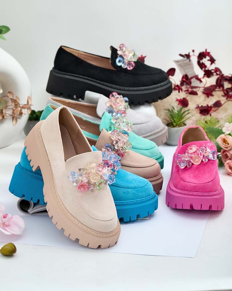 Helehallid naiste mokasiinid värviliste helmedega Hetika - Jalatsid