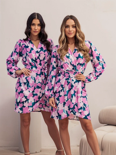 Royalfashion Naiste keha pikkusega kleit lillemustriga
