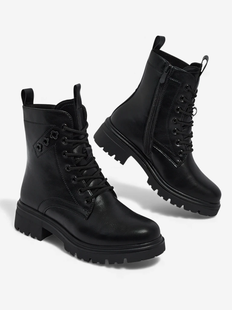 Эко кожаные шнурованные женские ботинки Nometa