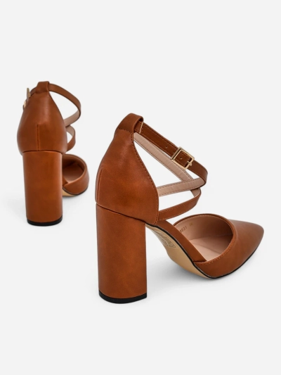 Royalfashion Women's pumps with crossed straps Eurolias