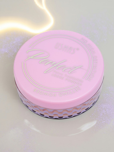 Loose face powder with a natural finish effect