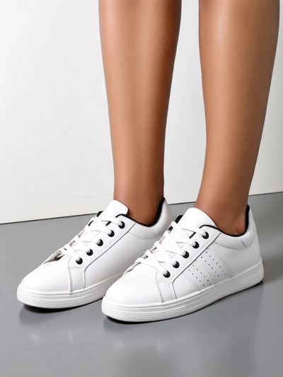 Royalfashion Naiste Fogod pitsiga spordijalatsid