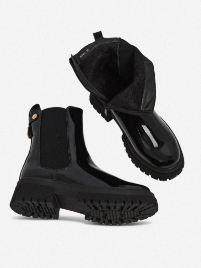 Lakitud kunstnahast naiste saapad Calebi