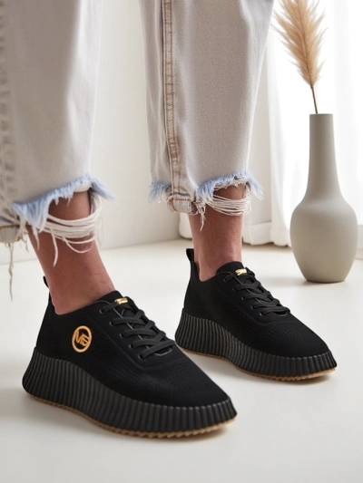 Royalfashion Naiste perforatsiooniga spordijalatsid Tobin