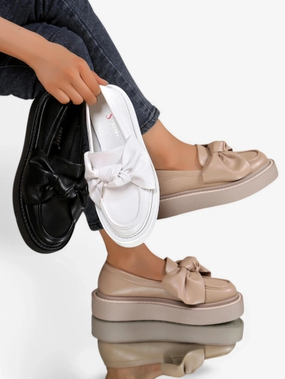 Royalfashion Elegant naiste mokasiinid paelaga Ortto