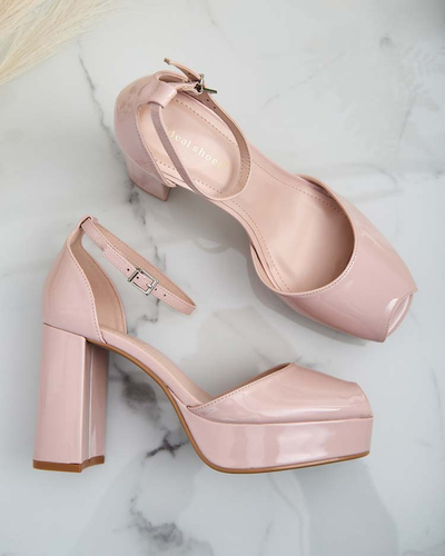 Royalfashion Naiste Lefeyoa lakitud postisandaalid