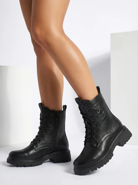 Eco-leather laced women's ankle boots Nometa