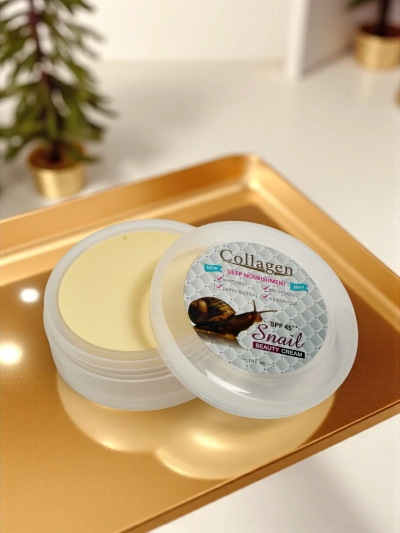 Brightening face cream with collagen and SPF4 - nourishing