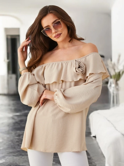 Royalfashion Naiste pluus a la Hispaania volangide ja lilledega