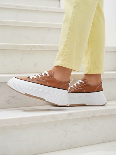 Royalfashion Женские платформенные кроссовки Beemes