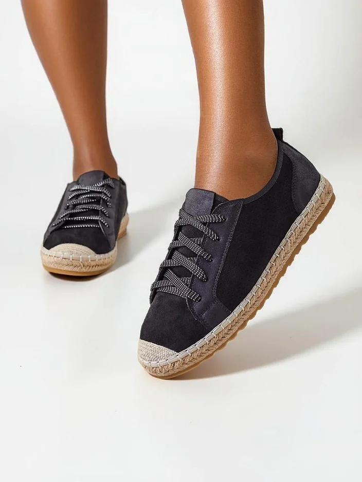 Royalfashion Женские кроссовки из эко-замши Nissta