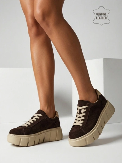 Spordilikud naiste naturaalsest nahast tossud Eller