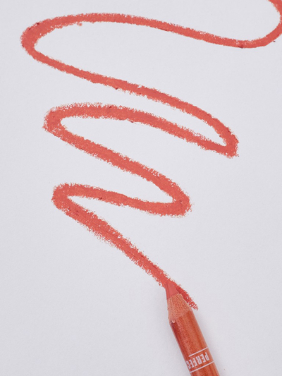 Lip pencil in the shade Rosy