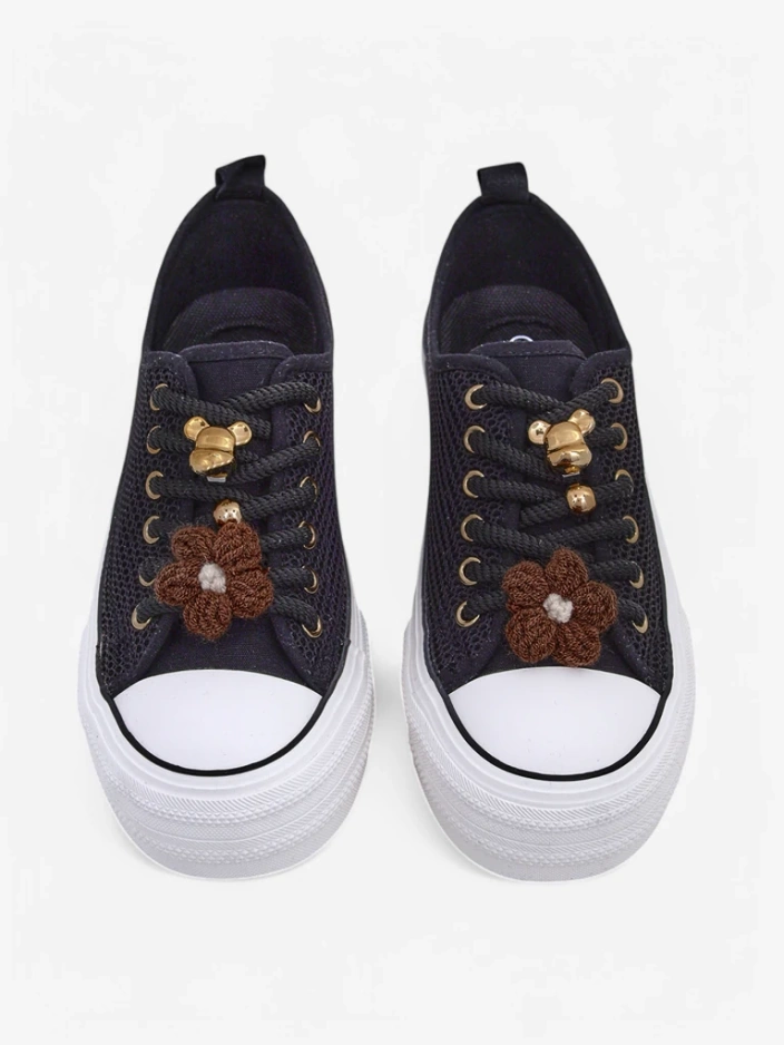 Женские перфорированные кроссовки Royalfashion с декором Osdo