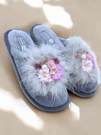 Женские меховые шлепанцы Royalfashion с цветами Ederra