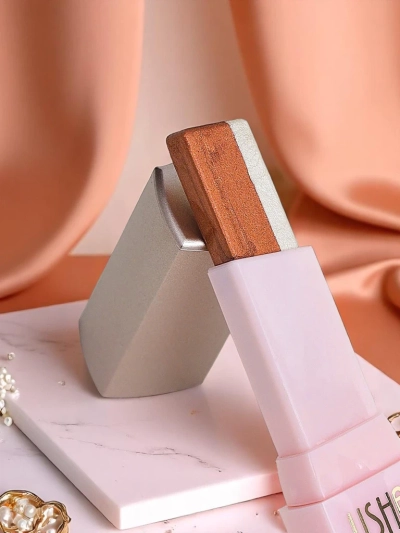 Shiny eyeshadow stick Power of Harmony