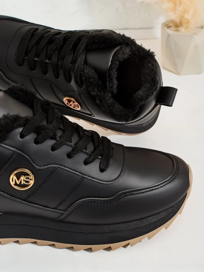 Royalfashion Soojad naiste karvkattega tennised Casot