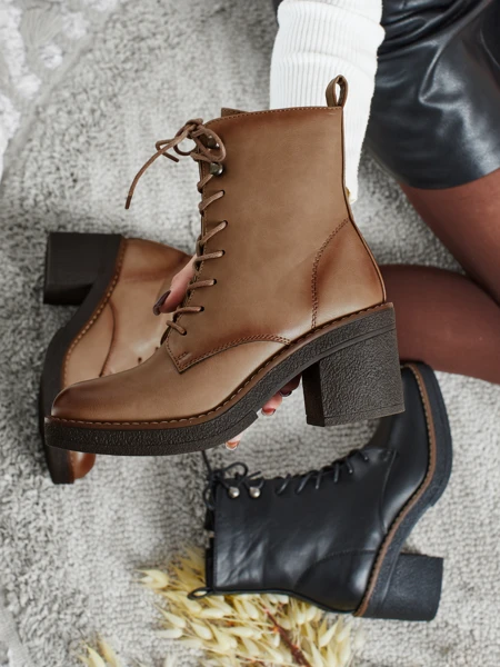 Naiste öko-nahast jämeda kontsaga poolsaapad Zeltra