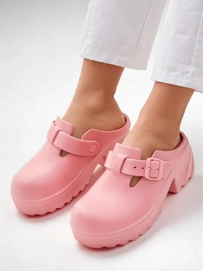 Royalfashion Женские резиновые сандалии на каблуках Voxones