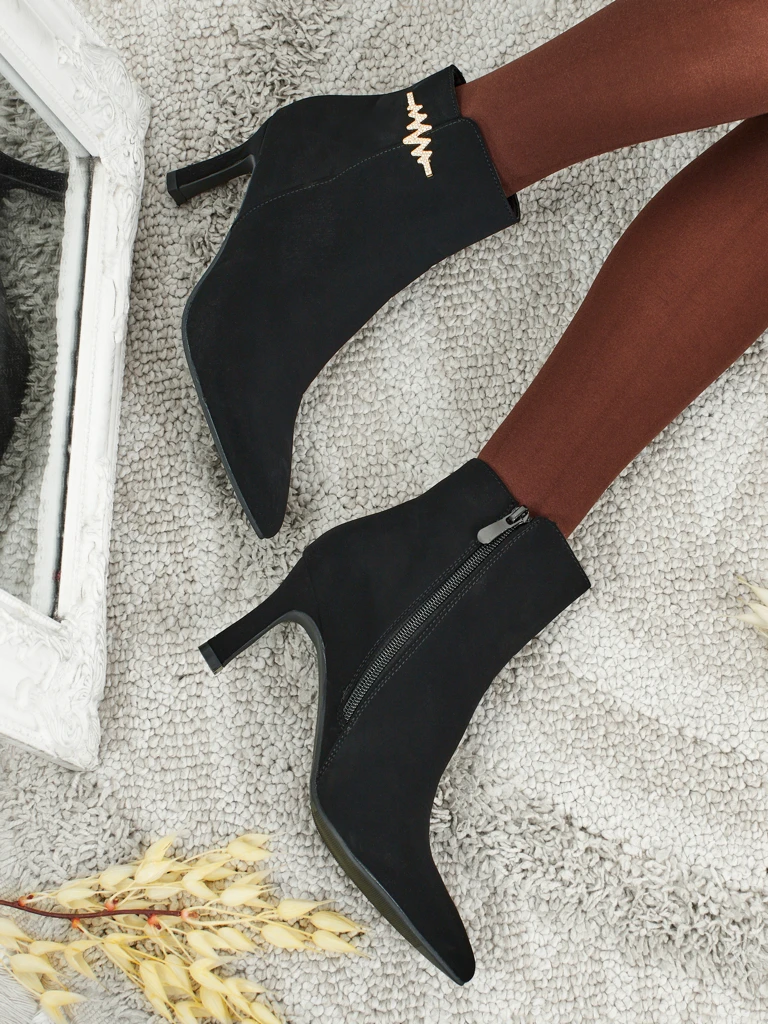 Naiste kontsaga saapad Meloria