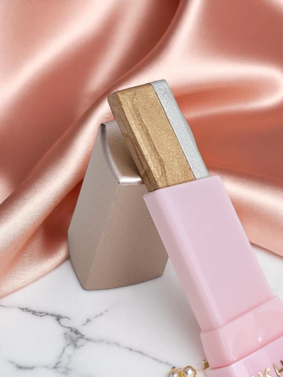 Shiny eyeshadow stick Golden Hour