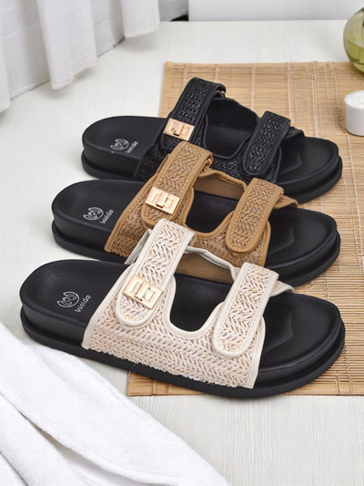Royalfashion Женские шлепанцы с косичкой Delibeli