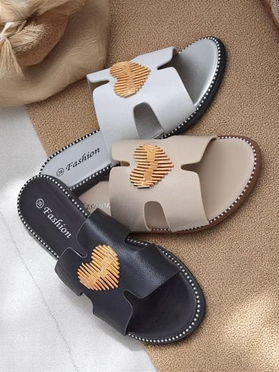 Royalfashion Women's Flat Sole Flip-Flops Heart Chic
