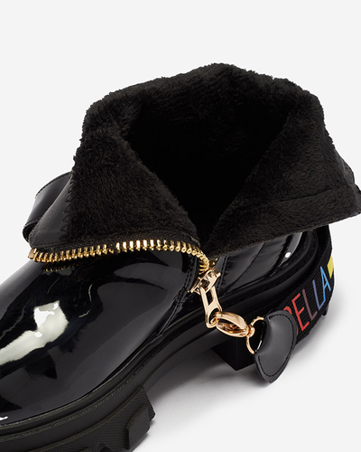 Naiste mustad lakknahast saapad Osallu - Jalatsid