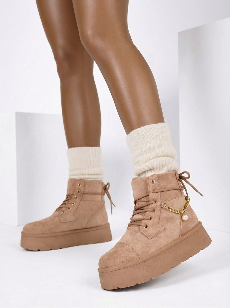 Royalfashion Naiste pitsiga Woruces saapad