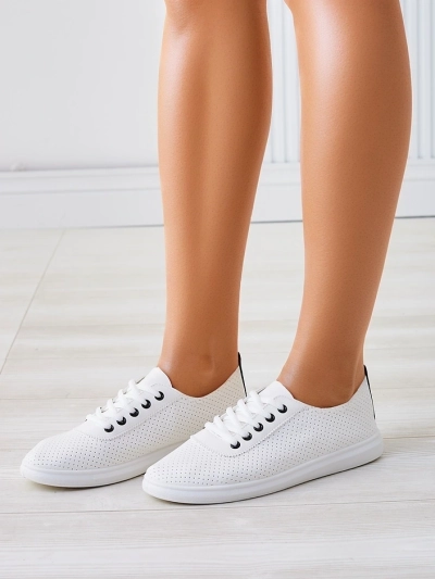 Royalfashion Naiste aetud tossud Tareb