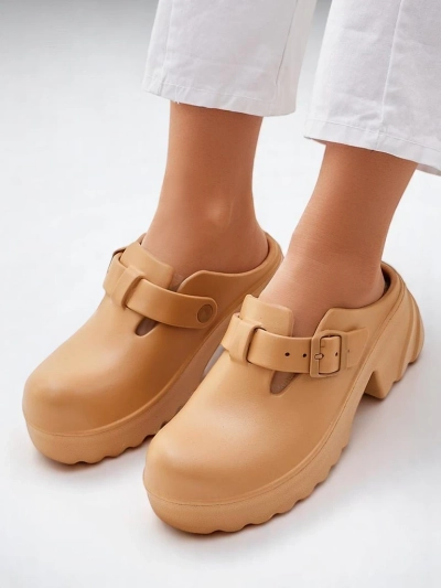 Royalfashion Женские резиновые сандалии на каблуке Voxones