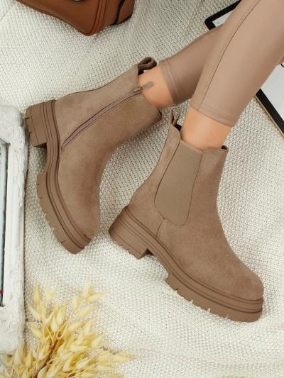 Women's Chelsea-style ankle boots made of eco-suede Lunvor