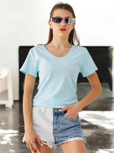 Royalfashion Women's cotton t-shirt with lace on the back