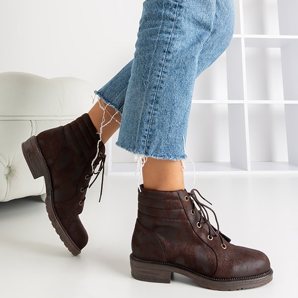 Ciemnobrązowe damskie workery z ozdobnymi przetarciami Tusyon - Obuwie