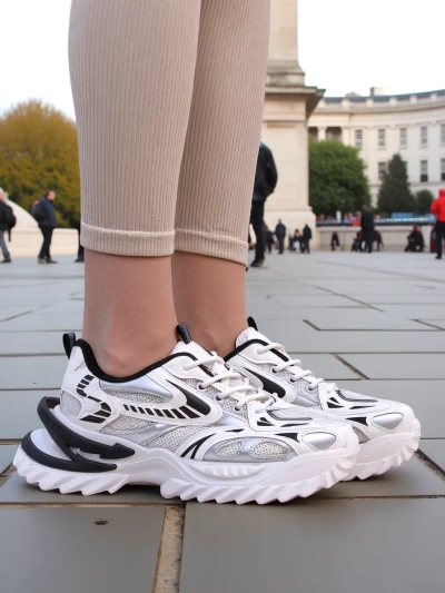 Royalfashion Naiste patentsneakerid Leysi