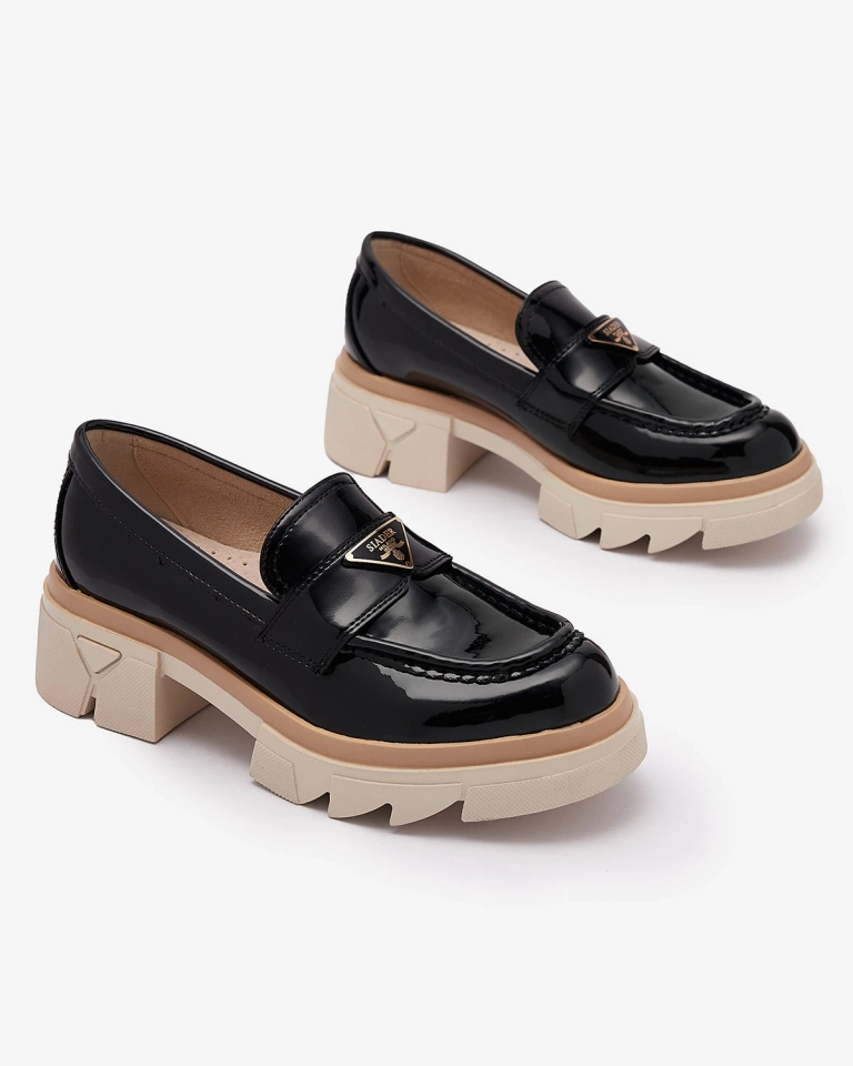 Lacquered women's black moccasins with decoration Sarix - Footwear