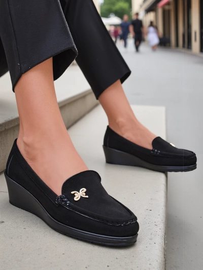 Royalfashion Women's moccasins on a low wedge Lomman