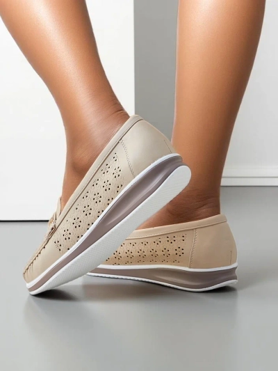 Royalfashion Naistearud perforatsiooniga mokassiinid Cerro
