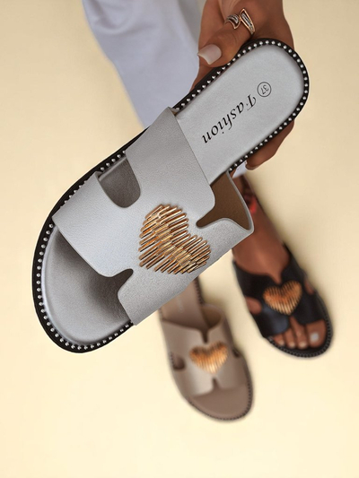 Royalfashion Women's Flat Sole Flip-Flops Heart Chic