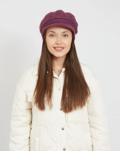 Royalfashion Kvinnonaavn beret med visir