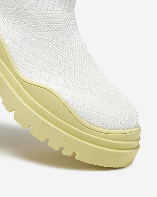 Elegant Women's Lime Vintage Style Shoes