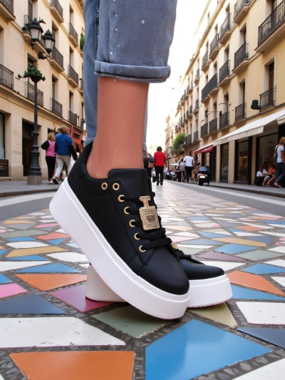 Royalfashion Женские спортивные кроссовки Kisoffi