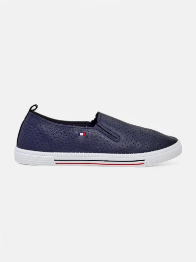 Royalfashion Ladies' perforated slip-on shoes Vielles